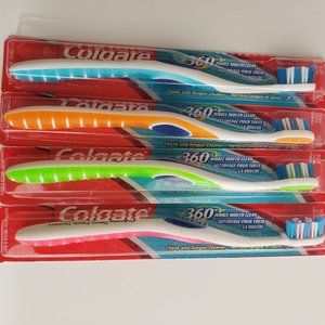 Colgate 360 Whole Mouth Clean Toothbrush, Soft Toothbrush for Adults, 4 Pack